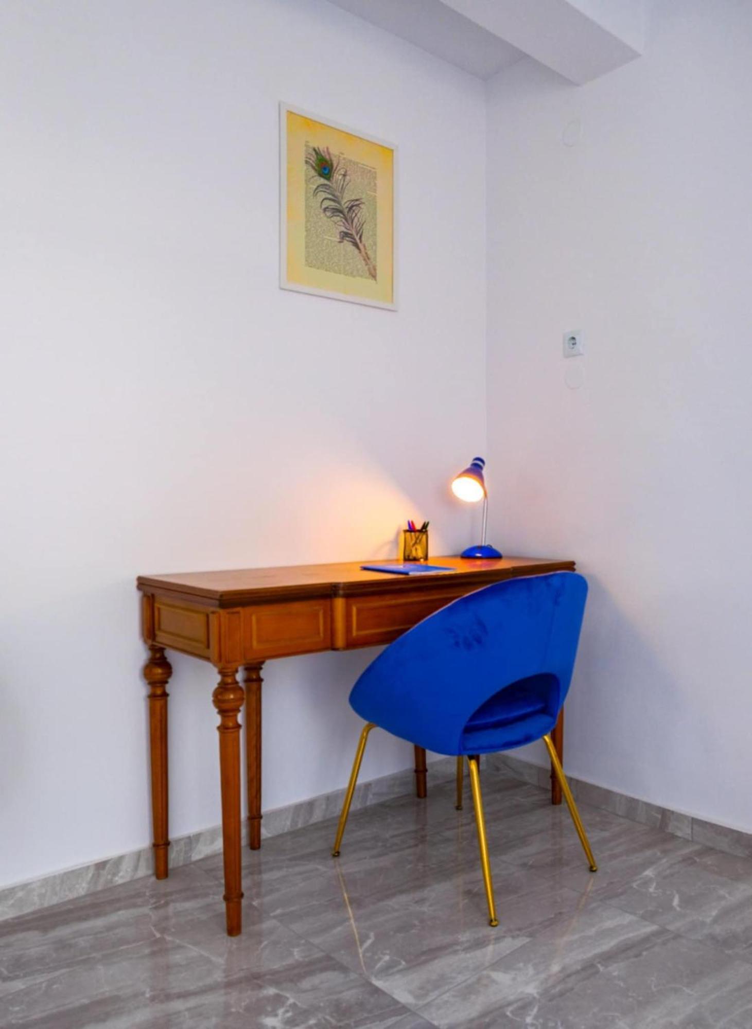 Flowery Penthouse In City Centre Of Salonic Exterior foto